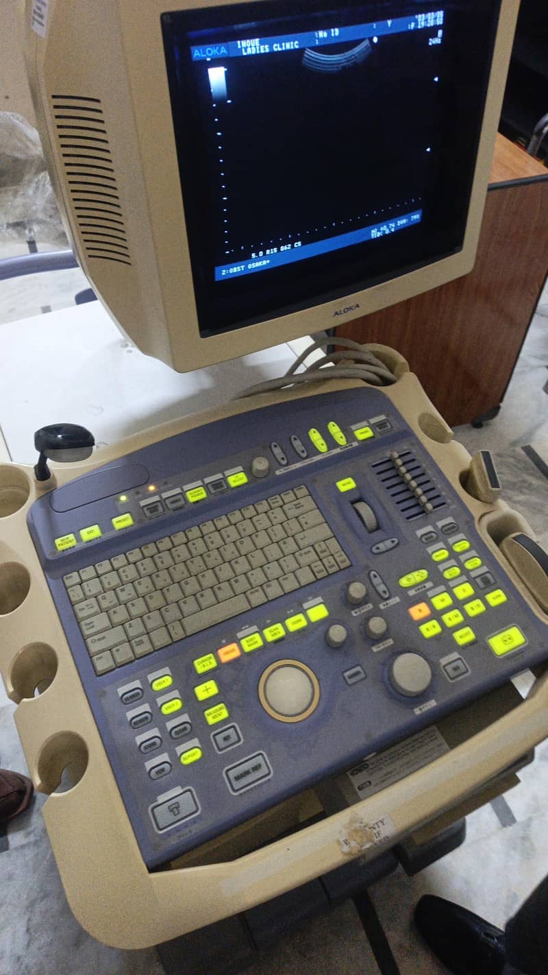 Altrasound machine 0