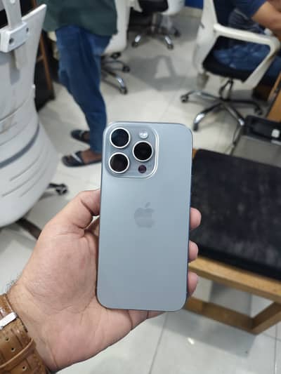 Apple iPhone 15 Pro