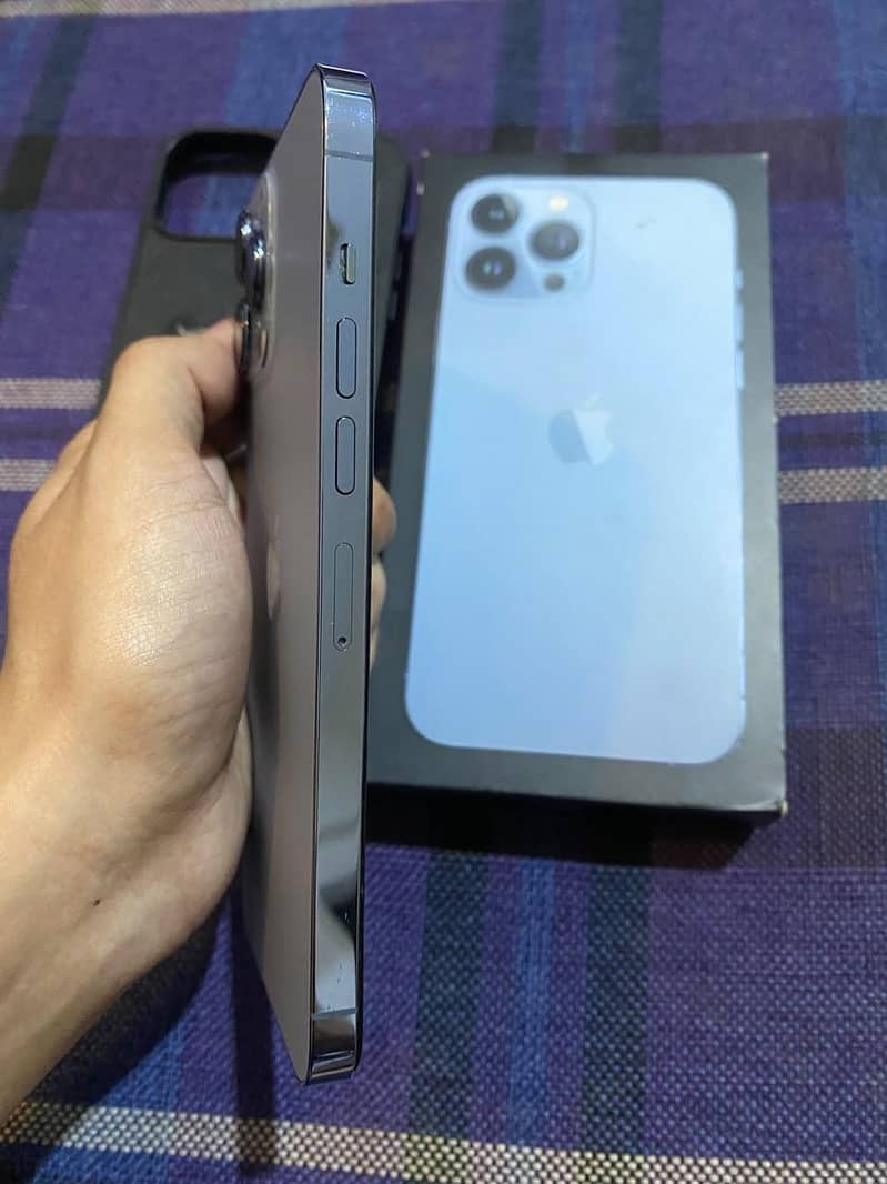 Apple iPhone 13 Pro Max 3