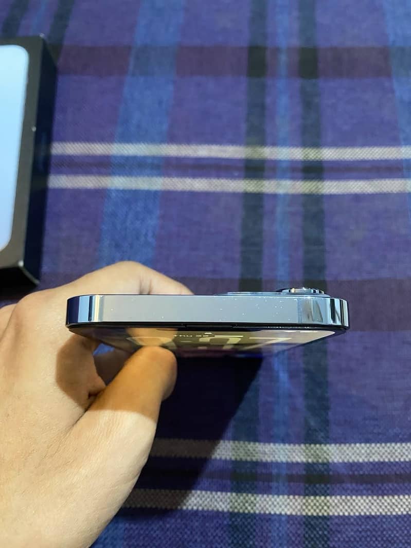Apple iPhone 13 Pro Max 4