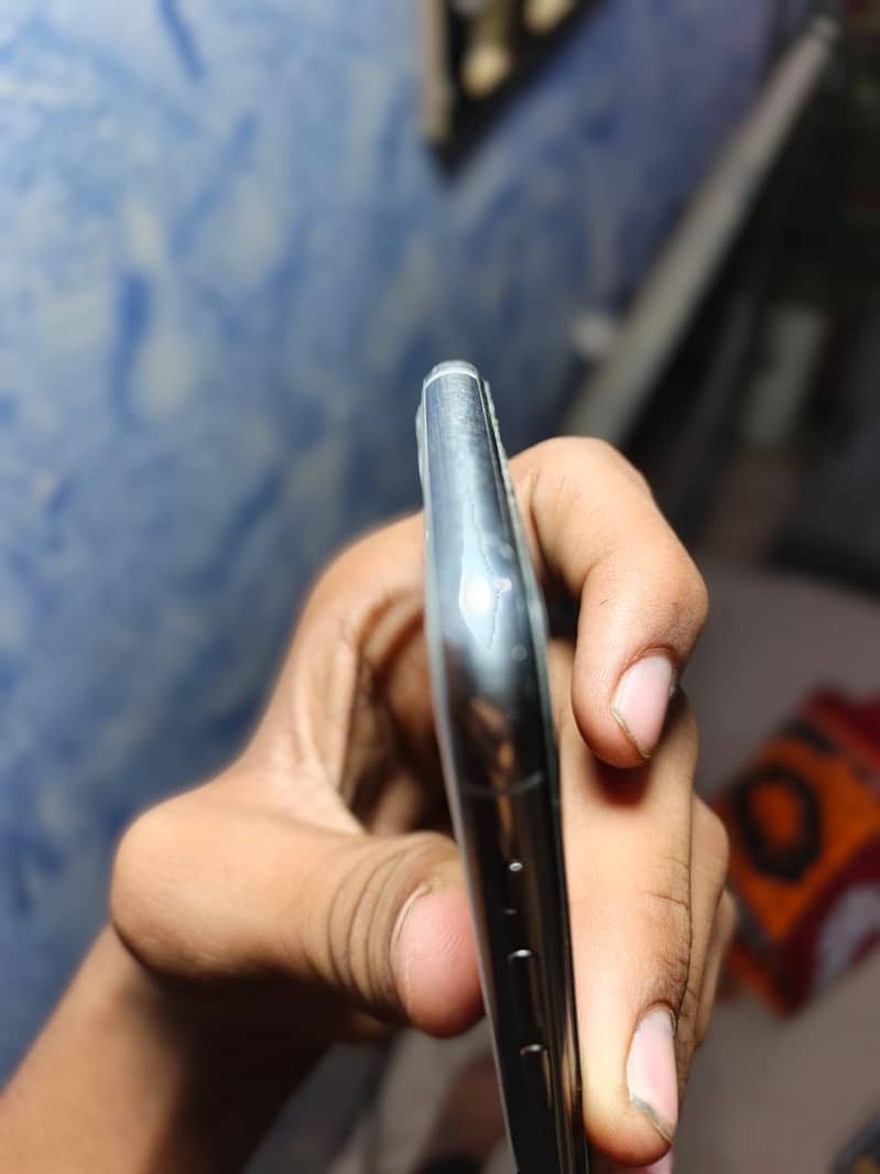 Apple iPhone 11 Pro 3