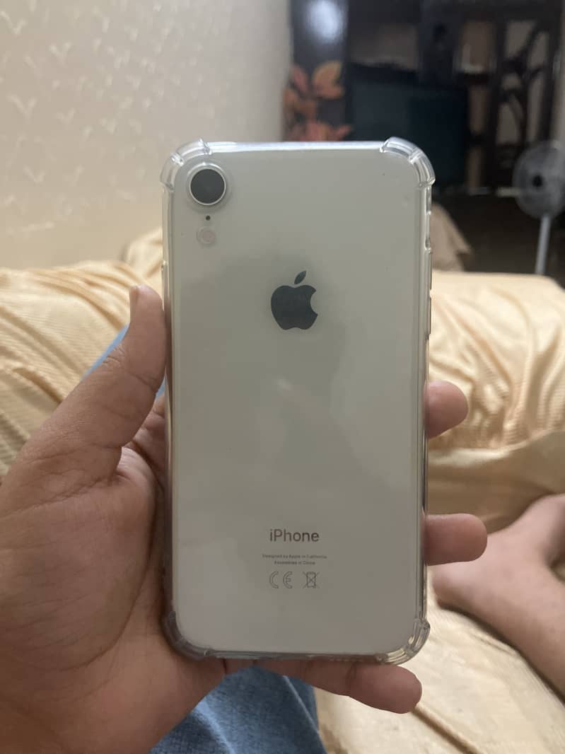 Apple iPhone XR mdm 1