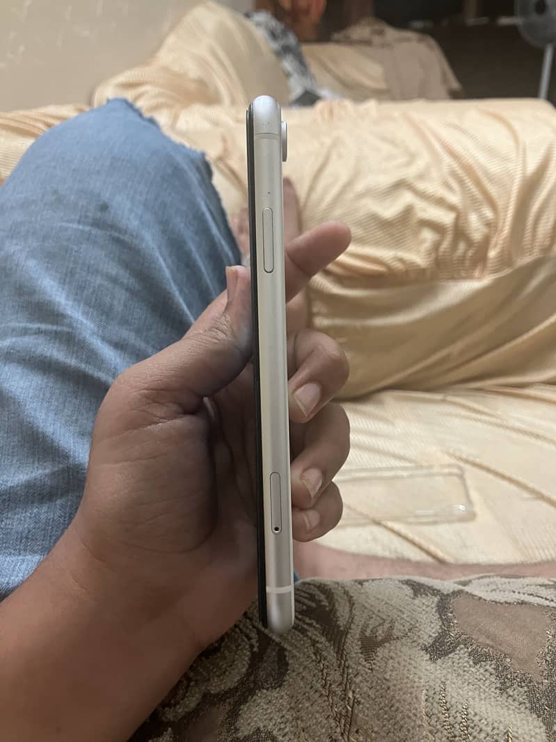 Apple iPhone XR mdm 6