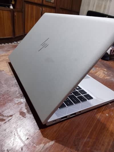 HP Elitebook (830 g7) (i5 10th gen)
