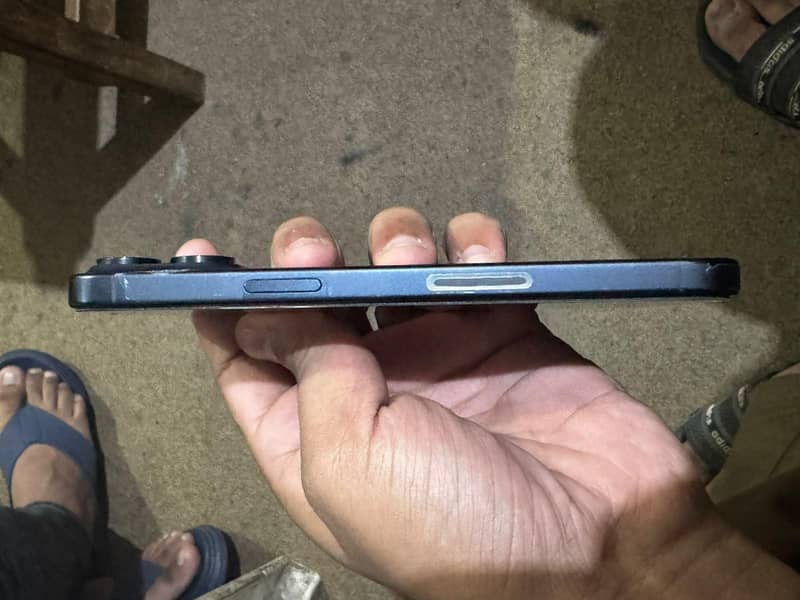 Apple iPhone 15 Pro Max 2