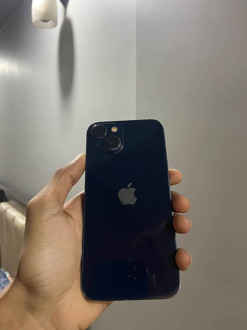 Apple iPhone 13 6