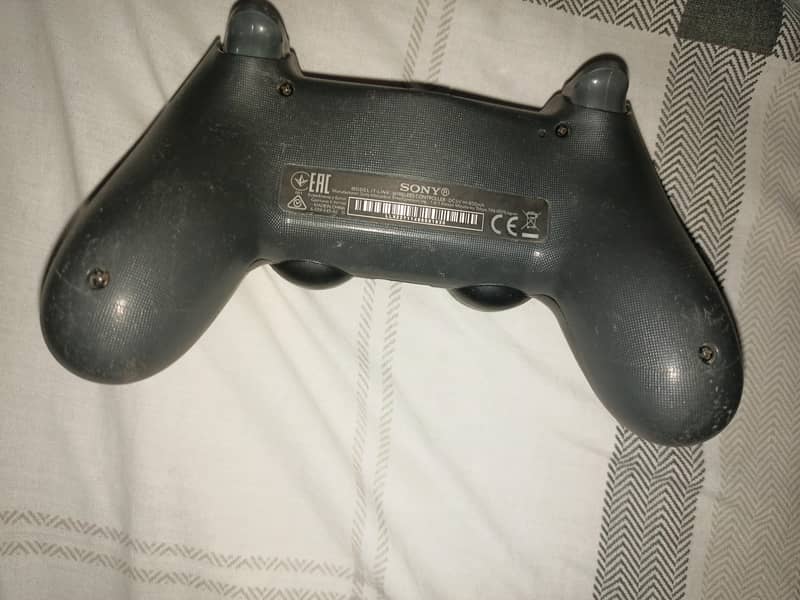 PS4 Controller 1