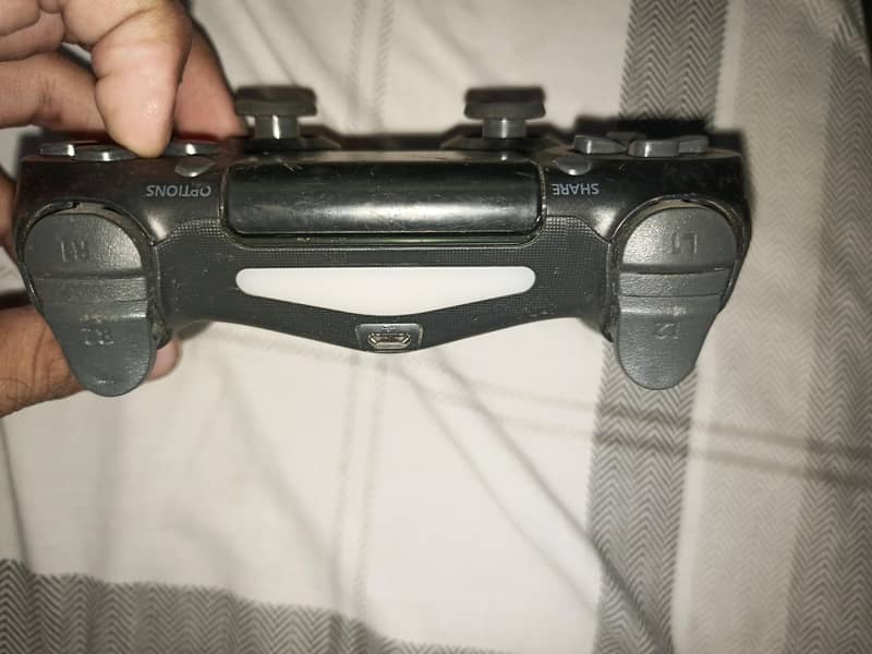 PS4 Controller 2