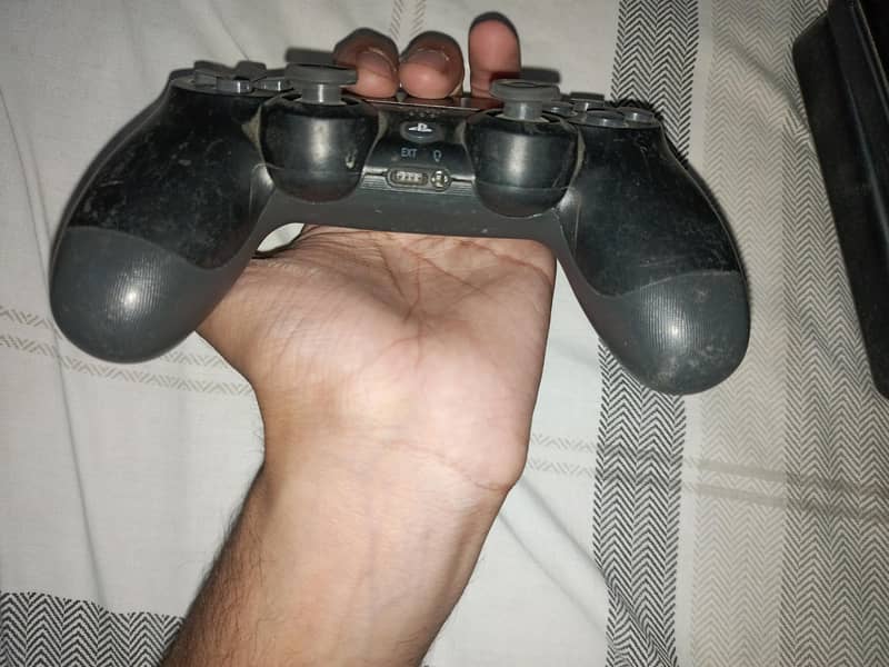 PS4 Controller 3