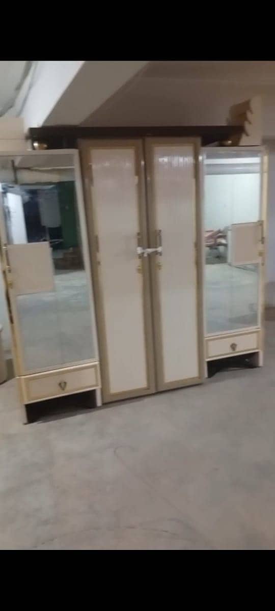 THREE BEDROOM SET 15
