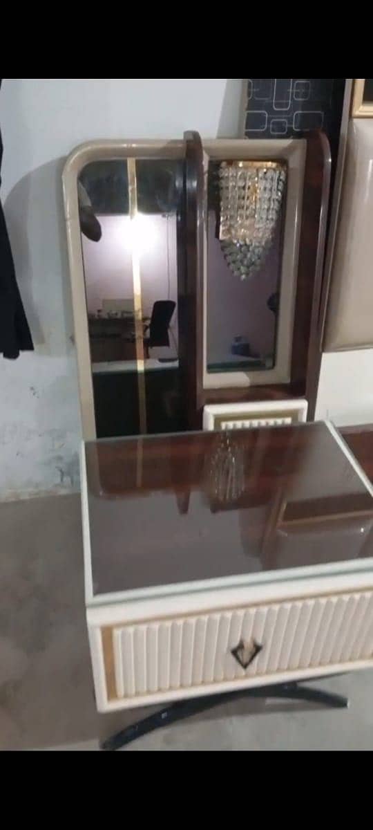 THREE BEDROOM SET 17