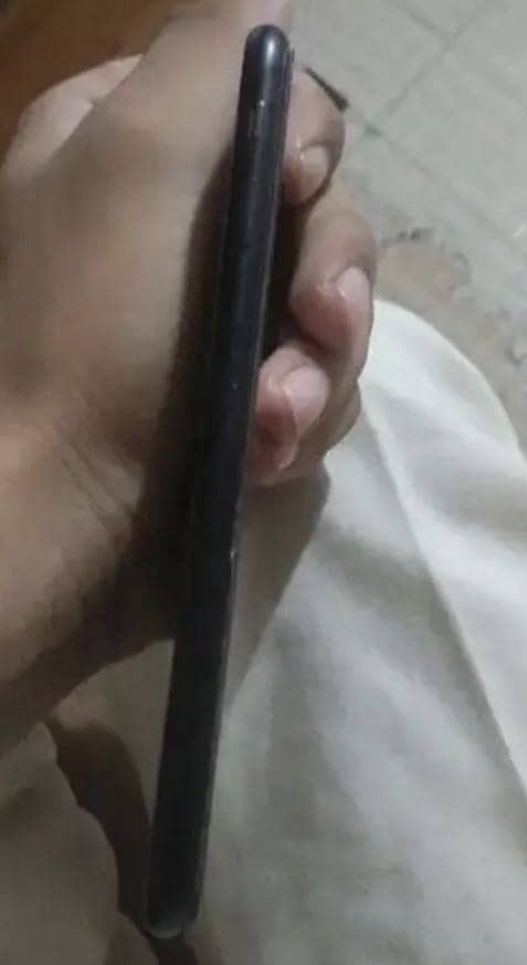 Apple iPhone 7 4