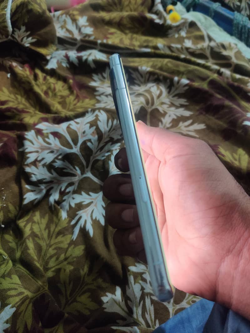 Google Pixel 7 Pro 4