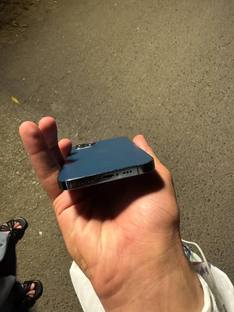 Apple iPhone 12 Pro 2