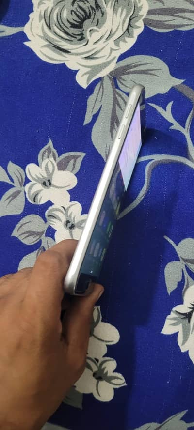 Samsung Mobile S6