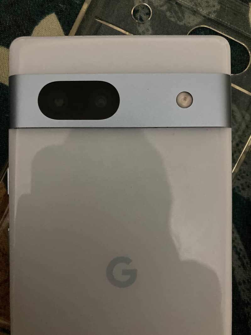 Google Pixel 7a 2