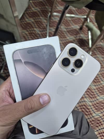 Apple iPhone 16 Pro
