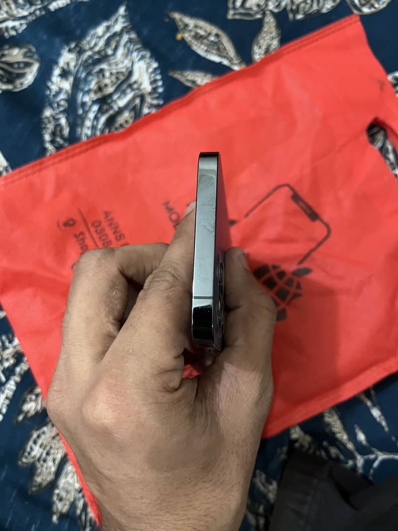 Apple iPhone 12 Pro 4