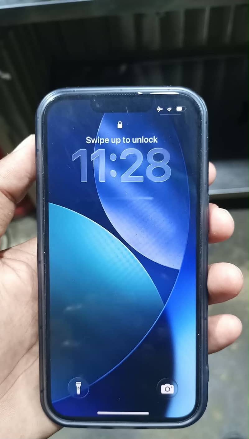 Apple iPhone 13 5