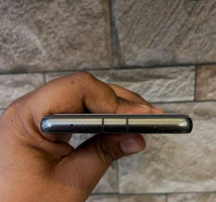 Google Pixel 7a 1