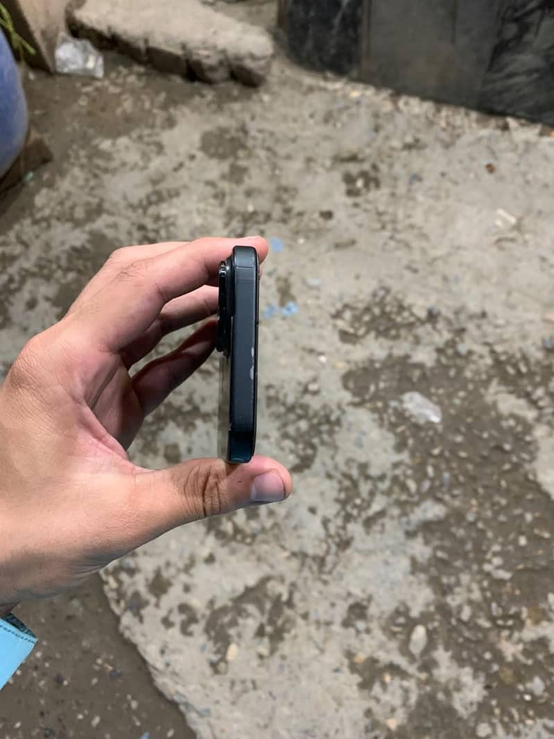 Apple iPhone 15 1
