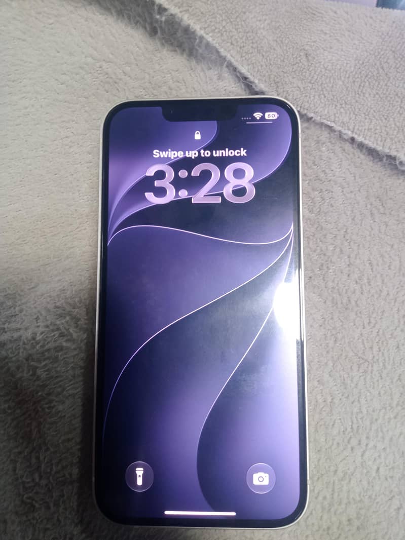 Apple iPhone 13 2