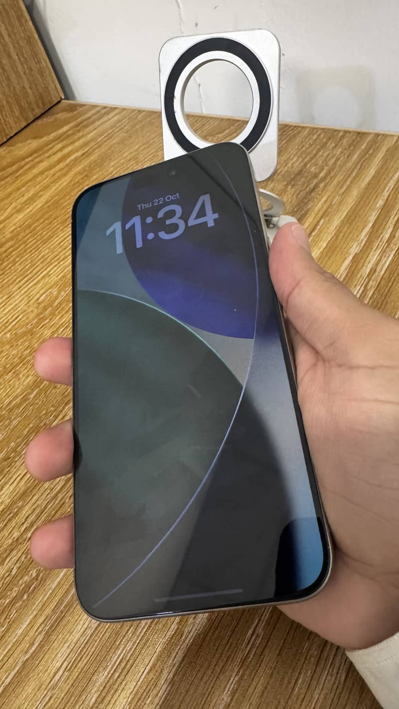 Apple iPhone 15 Pro Max 3