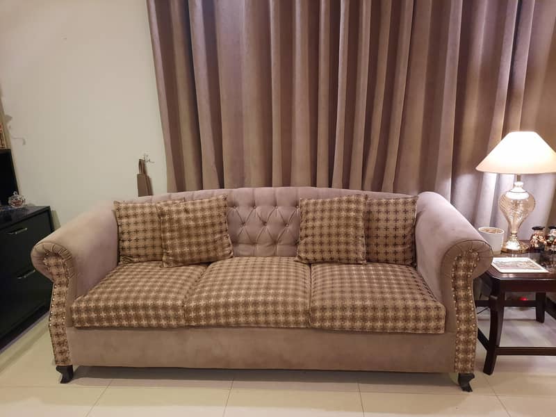 5 seater sofa set. 0