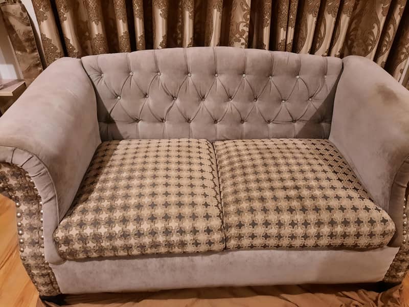 5 seater sofa set. 1