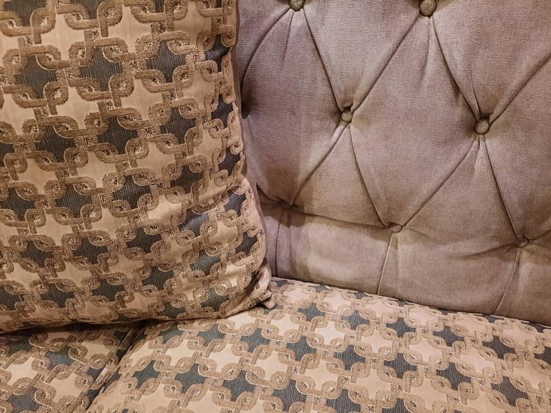 5 seater sofa set. 3