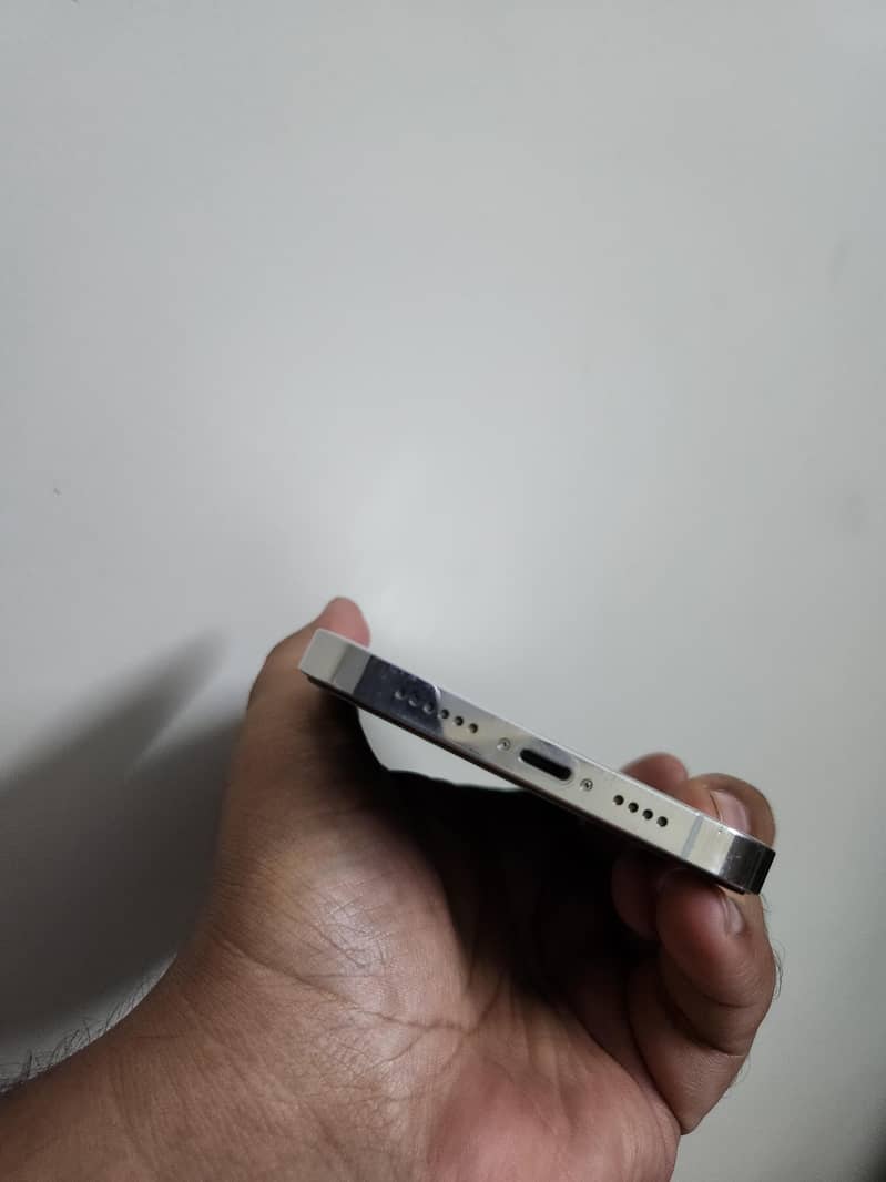 Apple iPhone 12 Pro Max 2