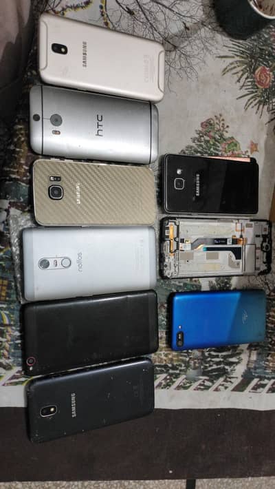 Selling 9 mobiles For parts or some are repairable