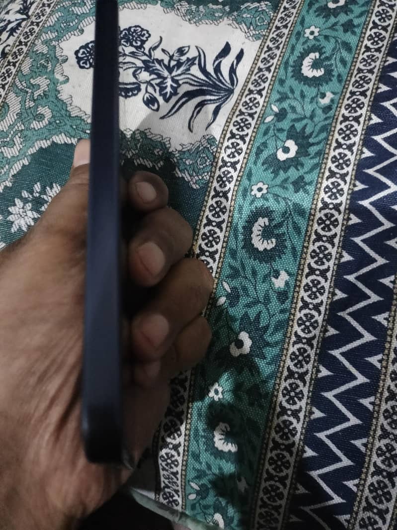 OPPO A6 4