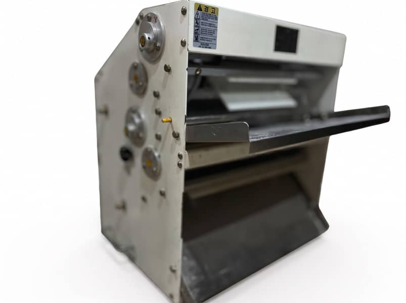 Dough roller 1