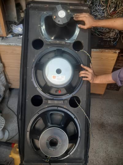 sp 2 speaker  2 pair + sp  4 speaker  1 pair