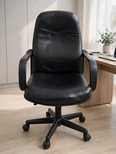 Exutive Office Chair urgent for Sale