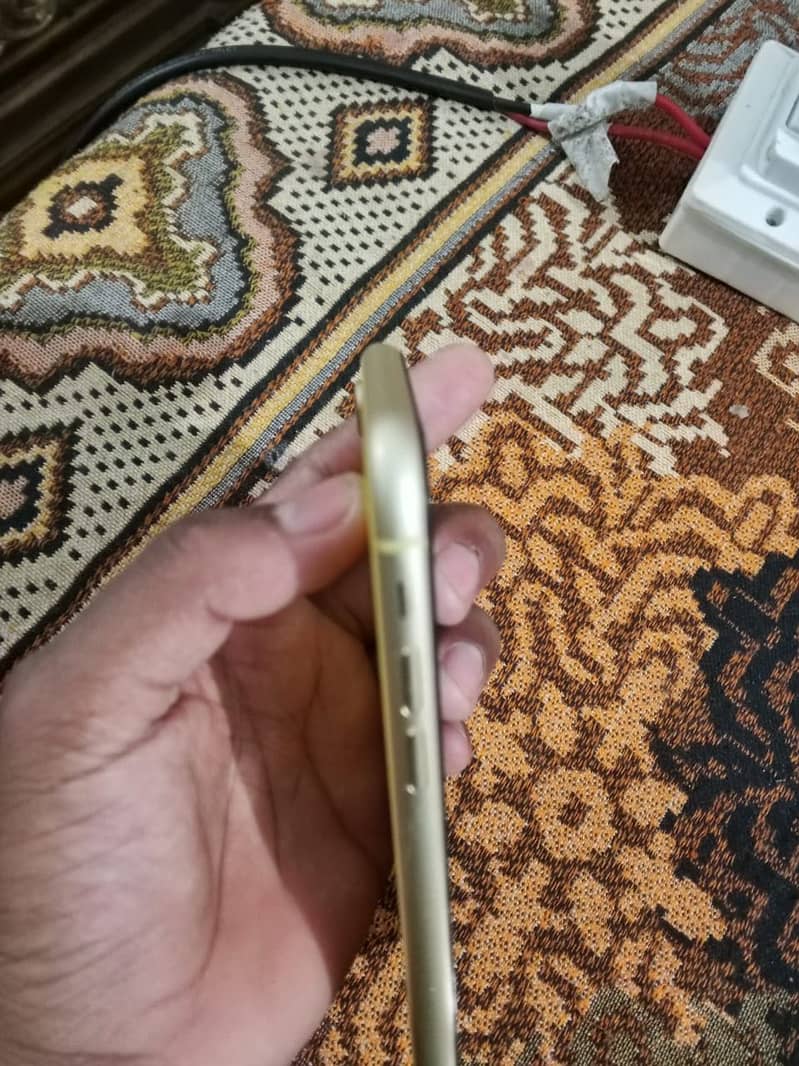 Apple iPhone XR 0