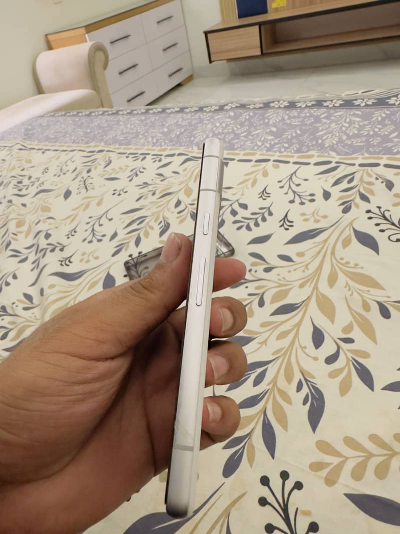 Google Pixel 7a 6