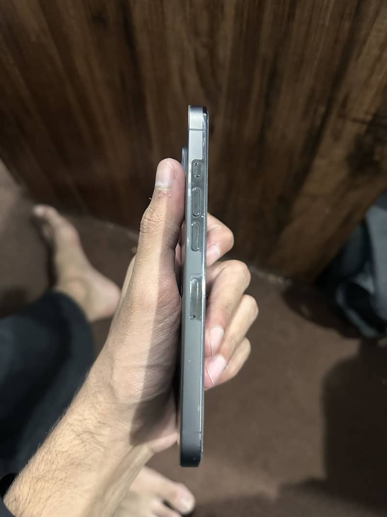 Apple iPhone 13 Pro 3