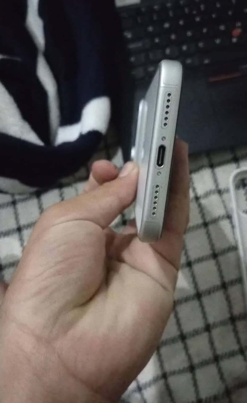 Apple iPhone 17 Pro Max 5