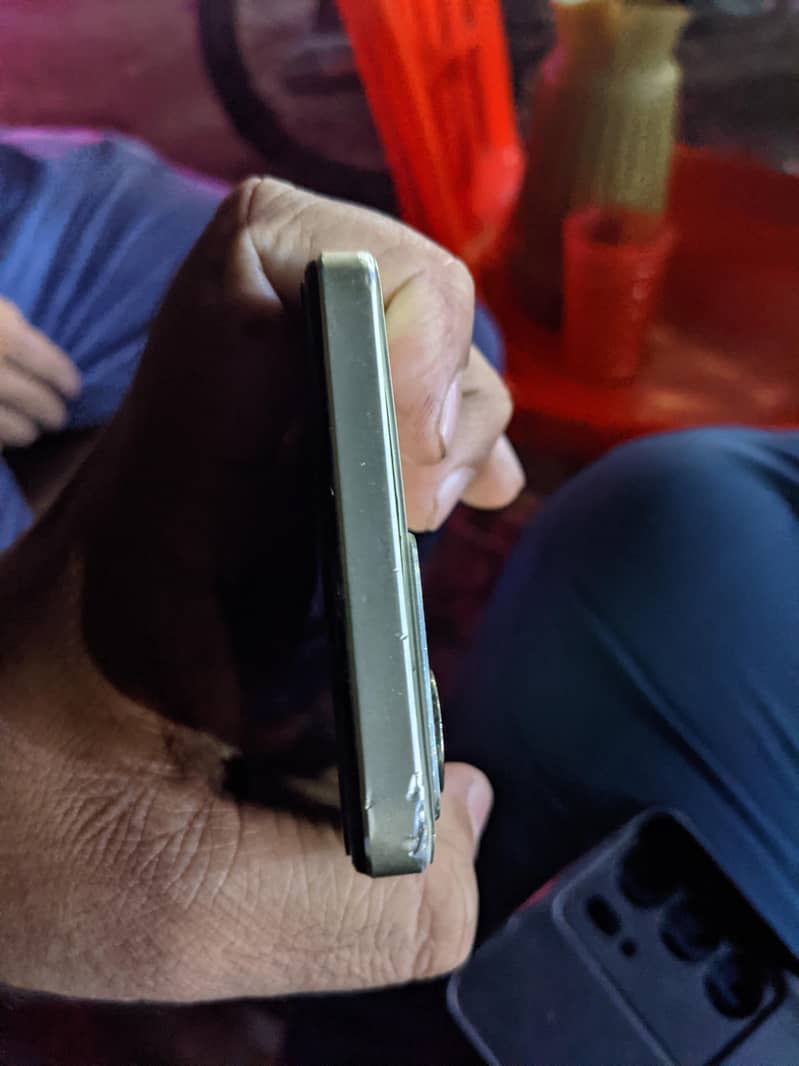 Realme C75 5
