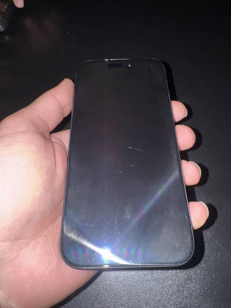 Apple iPhone 15 Pro 4