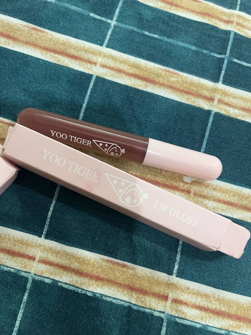Lip Gloss 0