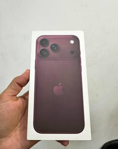 Apple iPhone 18 Pro Max box pack