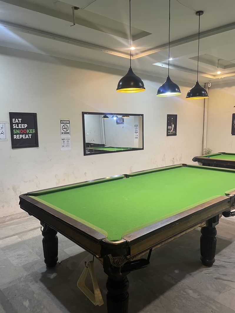 Snooker Table (10ft by 5ft ) 7