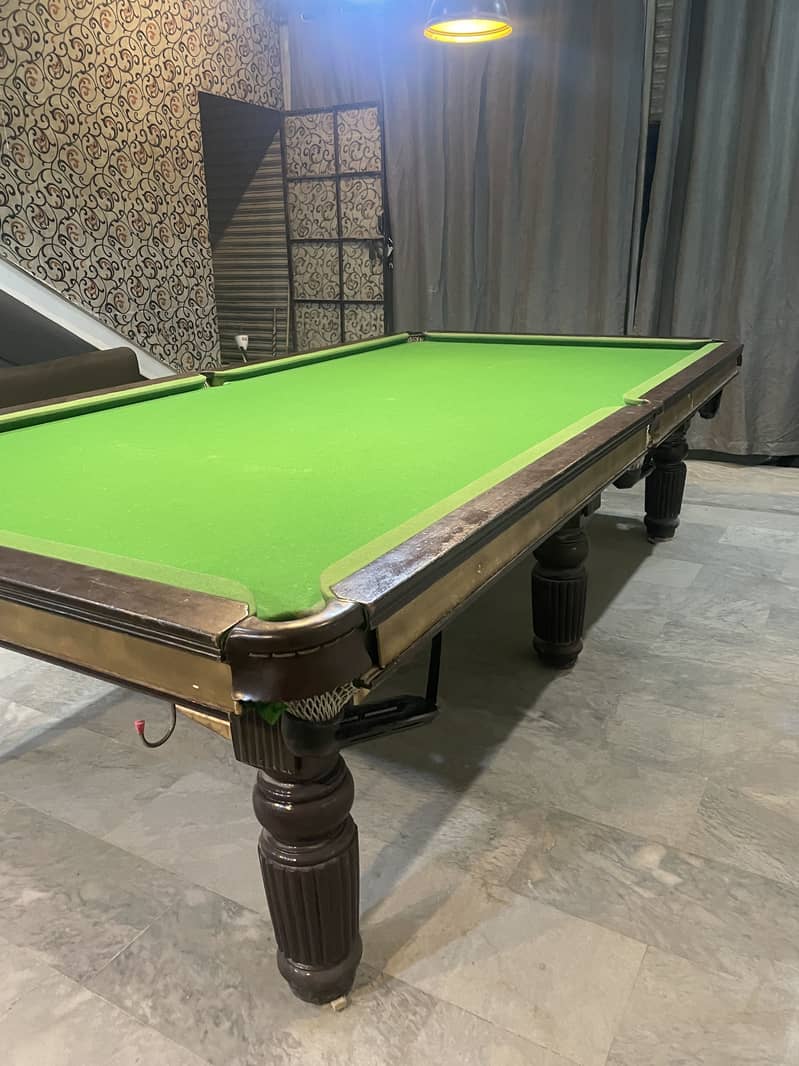 Snooker Table (10ft by 5ft ) 8
