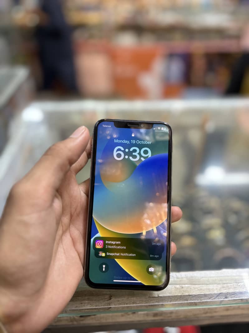 Apple iPhone X 1