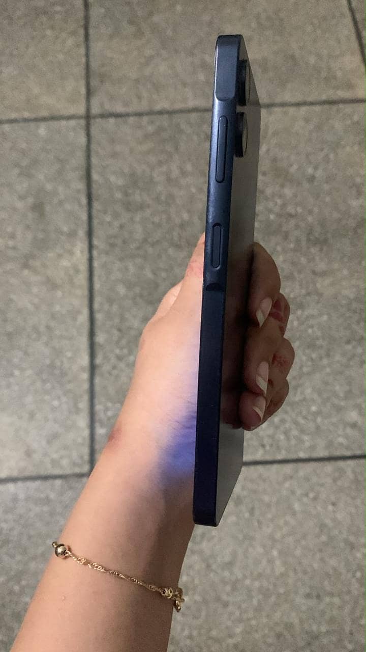 Samsung Mobile A06 1