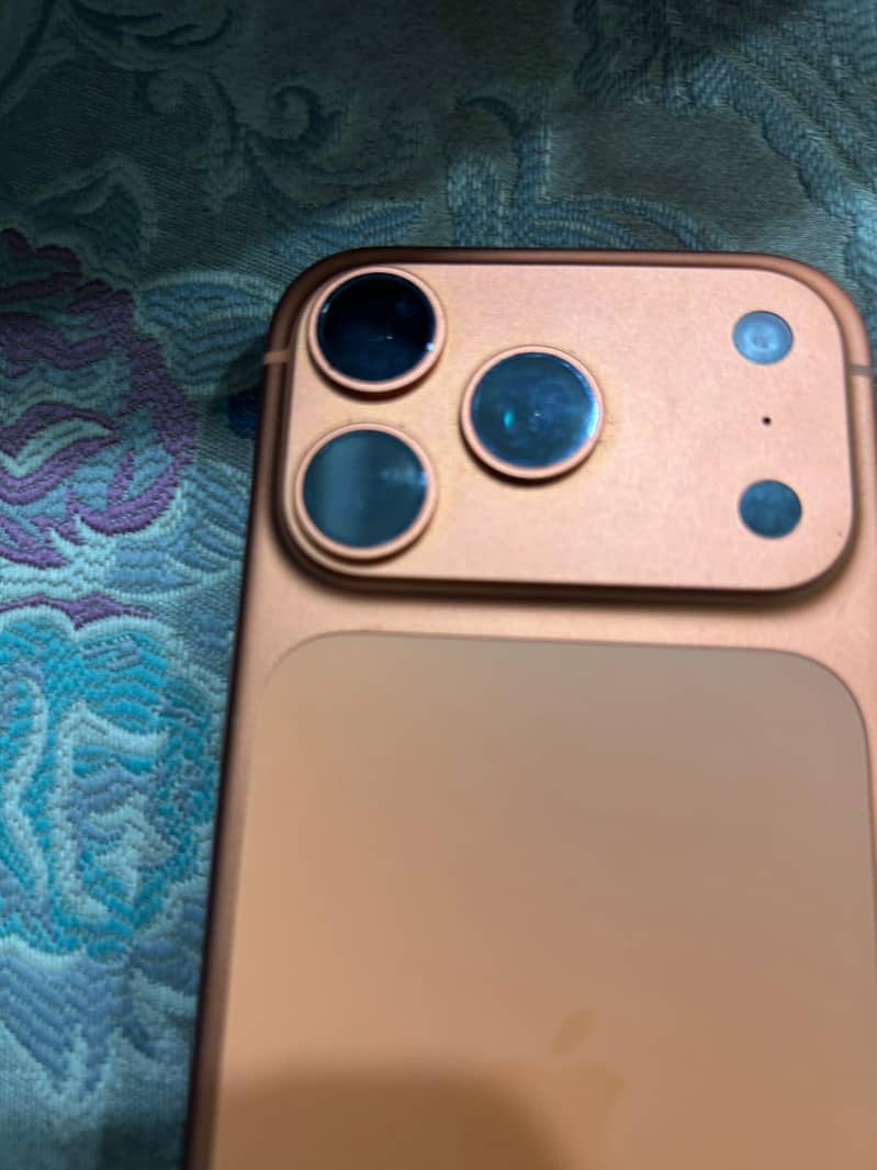 Apple iPhone 17 Pro 4