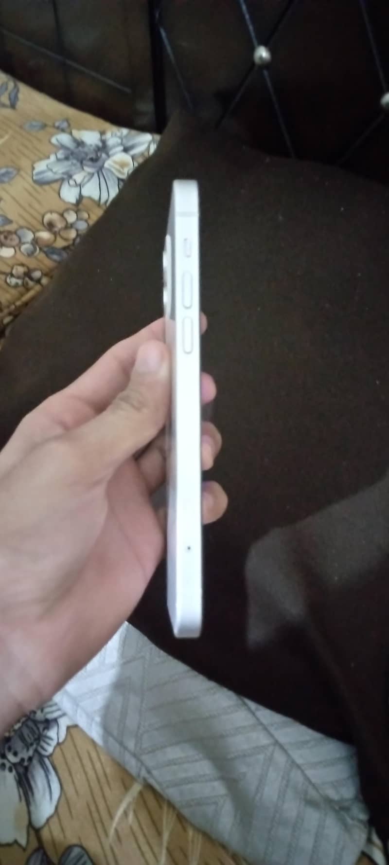 Apple iPhone 12 1